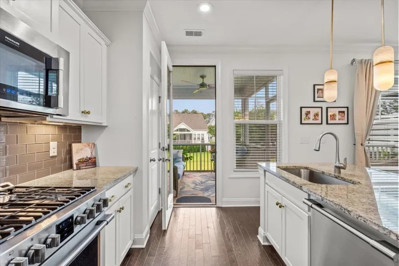 1582 Prince Edward Street, Mount Pleasant, South Carolina, United States. - Photo 11