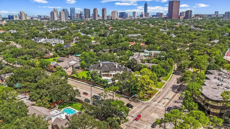 5506 Russett Drive, Houston, TX 77056, Houston, Texas, United States. - Photo 14