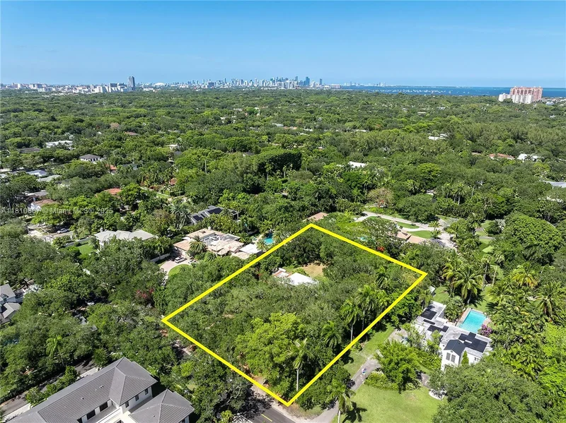 7301 Ponce De Leon Rd, Miami, Florida, United States. - Photo 12