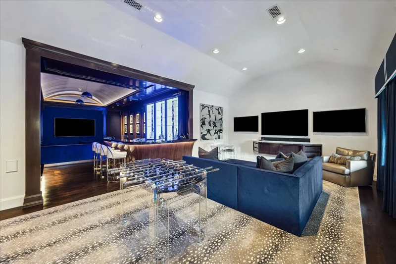 220 Merrie Way Lane, Houston, TX 77024, Houston, Texas, United States. - Photo 22