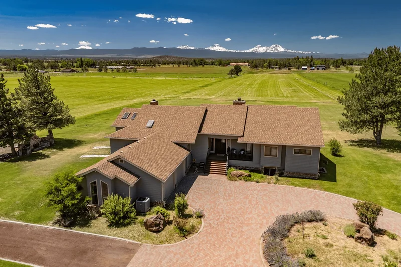 65055 Old Bend Redmond Highway , Bend, OR 97703, Bend, Oregon, United States. - Photo 22
