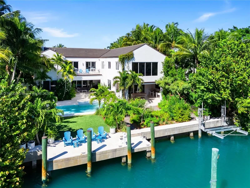 180 Cape Florida Dr, Key Biscayne, Florida, United States. - Photo 39