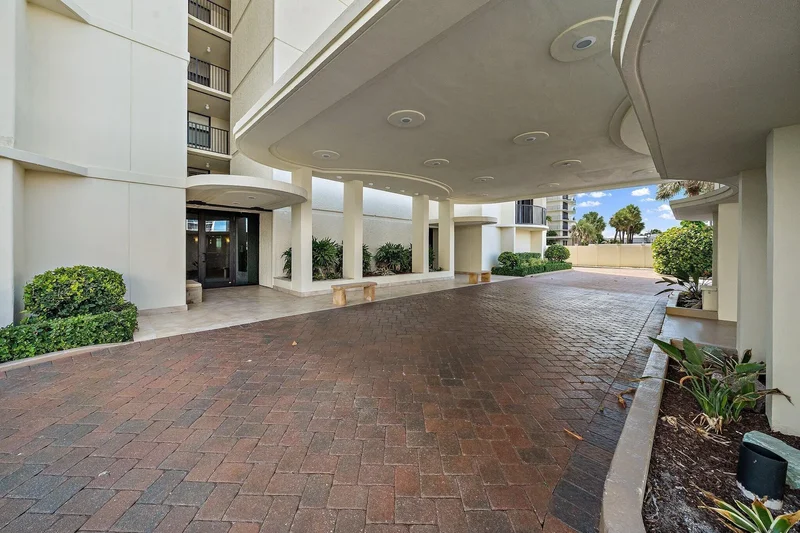 200 Beach Road 102, Tequesta, Florida, United States. - Photo 27