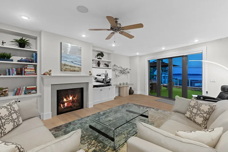 15031 Victoria Avenue, White Rock, BC, V4B 1G2, CANADA, White Rock, British Columbia, Canada. - Photo 32