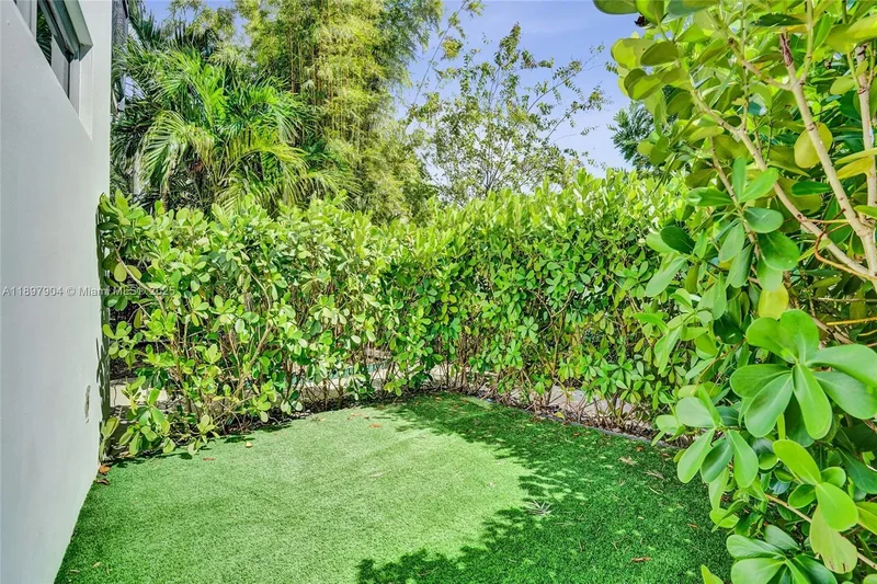 716 SE 12th St #13, Fort Lauderdale, FL 33316, Fort Lauderdale, Florida, United States. - Photo 16