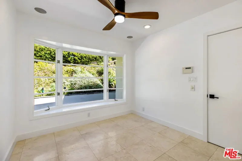 341 Surfview Drive, Los Angeles, California, United States. - Photo 16
