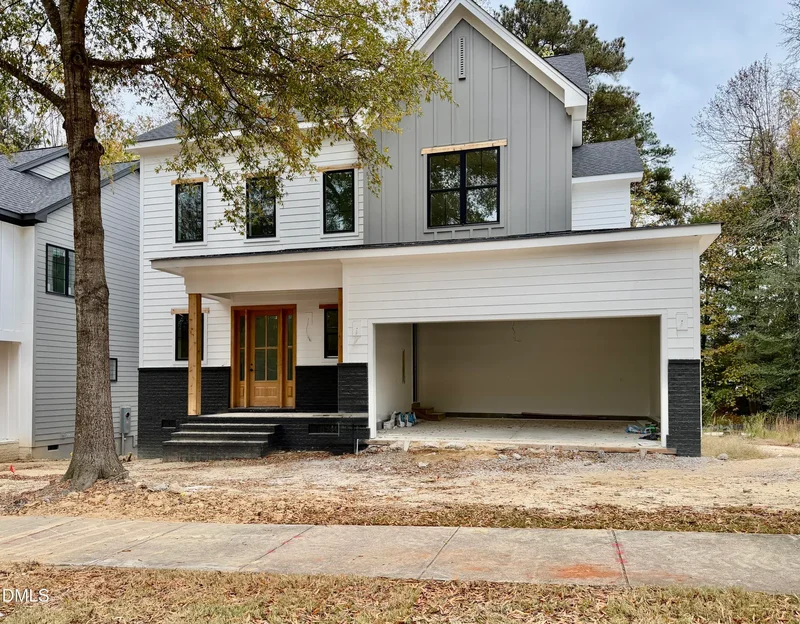 Single Family Residence in Wake Forest