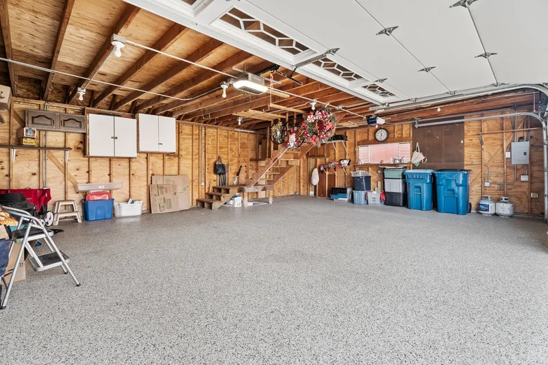 6013 N Emerson Street, Des Plaines, Illinois, United States. - Photo 42