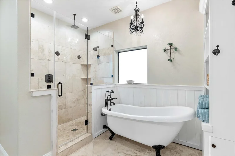 303 Spanish Cove Drive, Crosby, Texas, United States. - Photo 20