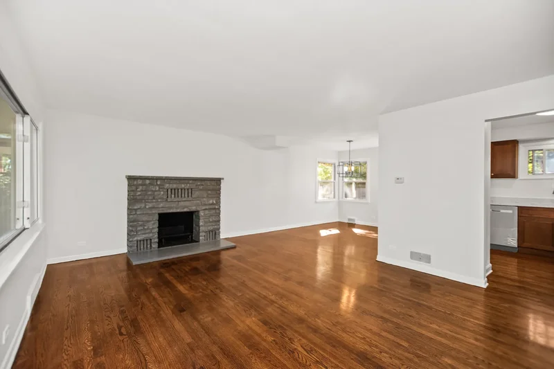 1808 Laurel Avenue , Evanston, IL 60201, Evanston, Illinois, United States. - Photo 2