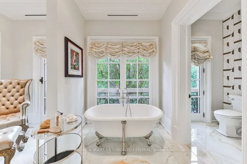 489 Lakeshore Road E, Oakville, Ontario, Canada. - Photo 35