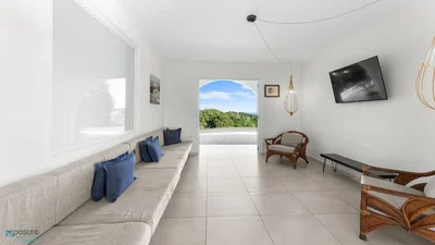 Thumbnail 28