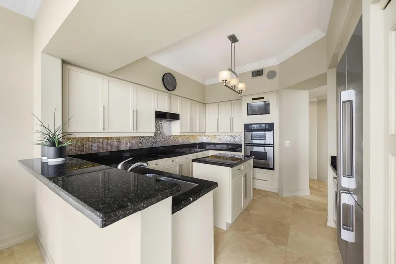 111 SE 8th Ave PH-1701, Fort Lauderdale, Florida, United States. - Photo 21