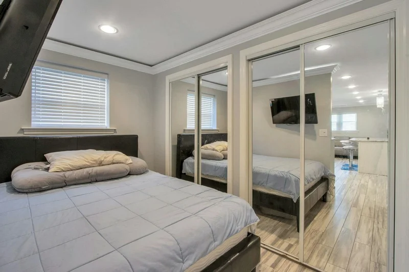 837 Swinton Avenue, New York, New York, United States. - Photo 18