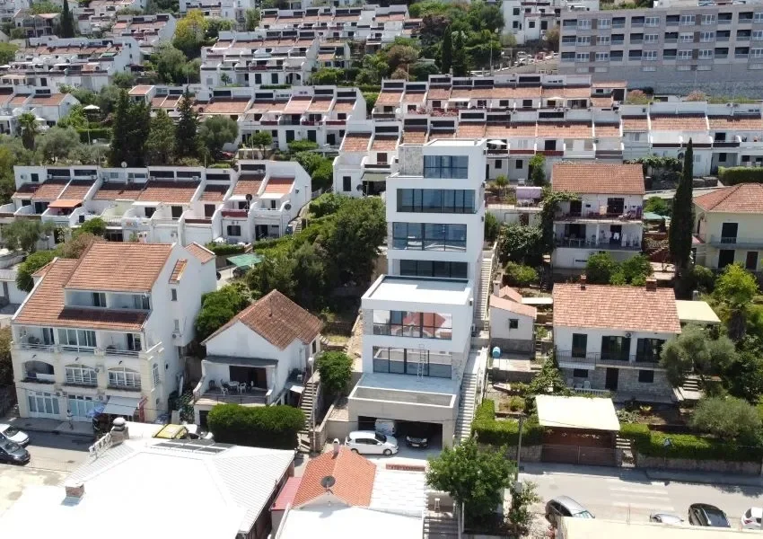 Tivat, Tivat, Tivat, Tivat, Tivat Municipality, Montenegro. - Photo 3