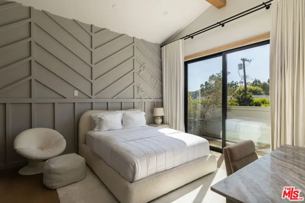 455 N Bundy Drive, Los Angeles, California, United States. - Photo 26