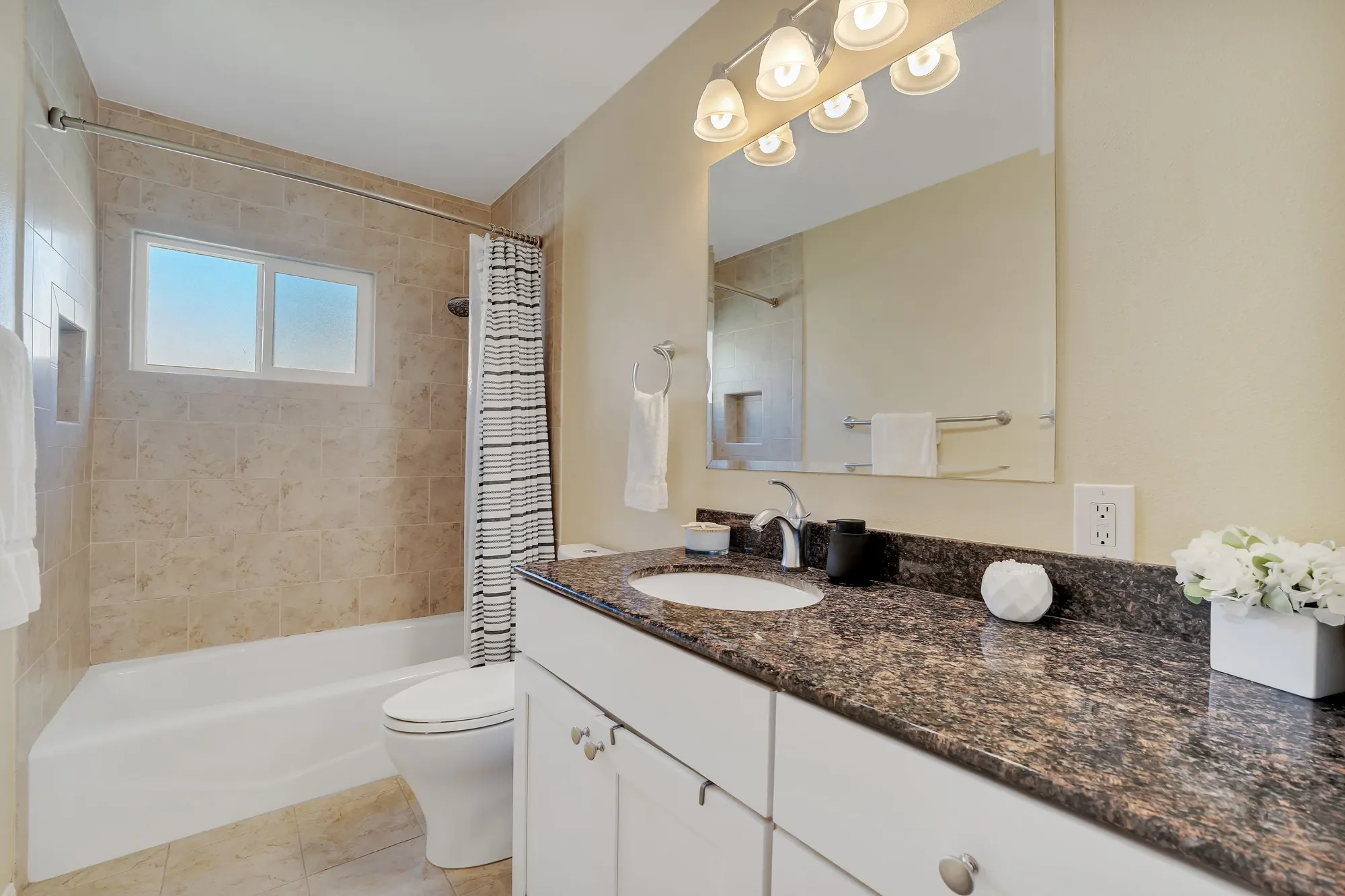 2224 Alscot Avenue, Simi Valley, CA 93063, Simi Valley, California, United States. - Photo 22