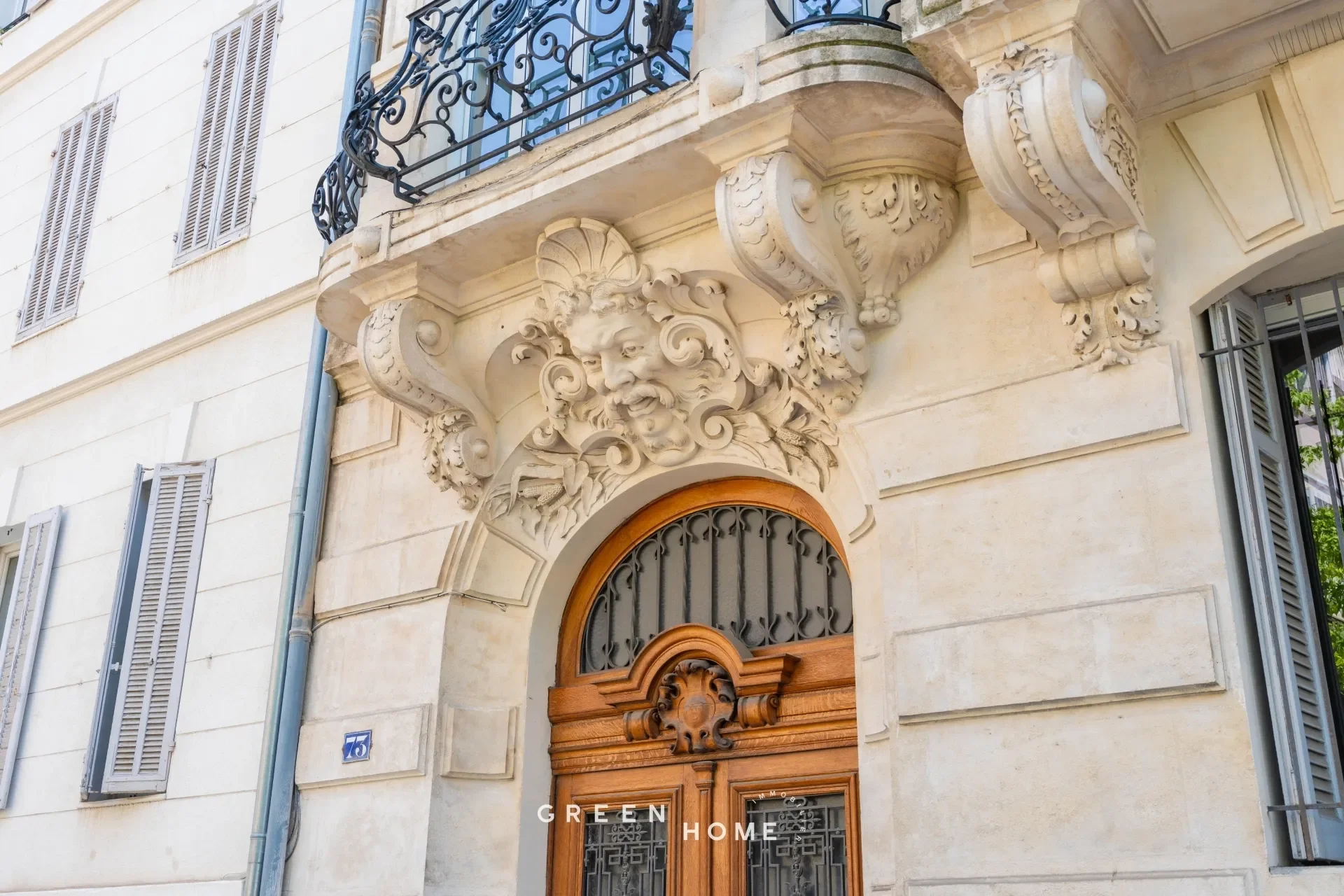 Exterior photo 6