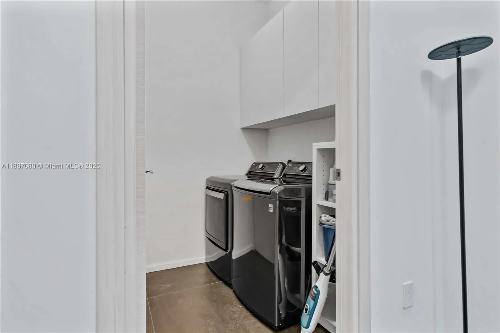 801 S Miami Ave PH5704, Miami, Florida, United States. - Photo 18