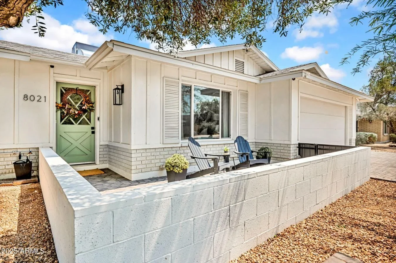 8021 N 16TH Drive, Phoenix, Arizona, United States. - Photo 5