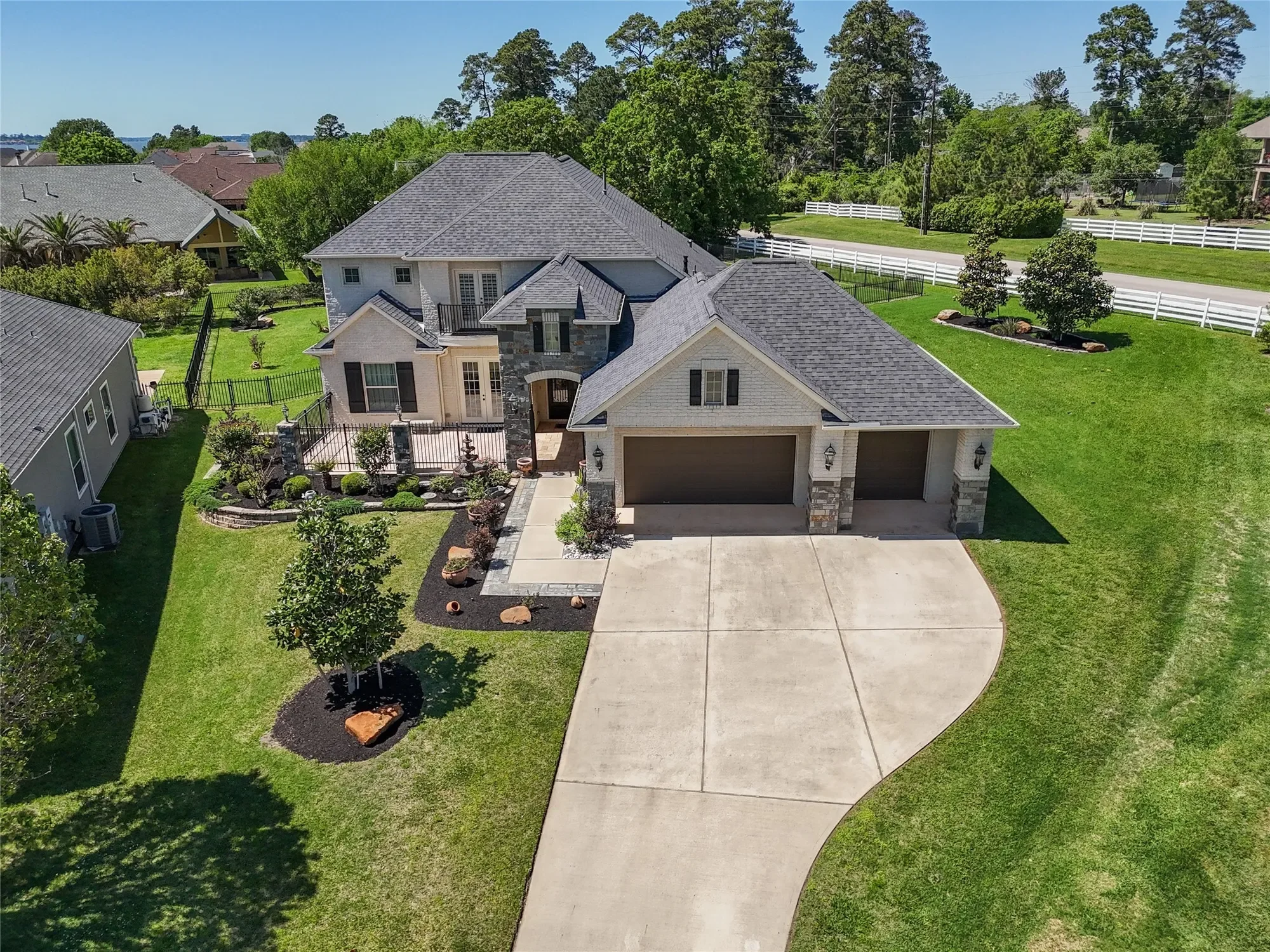 5924 Oak Leaf Court, Conroe, TX 77304, Conroe, Texas, United States. - Photo 39