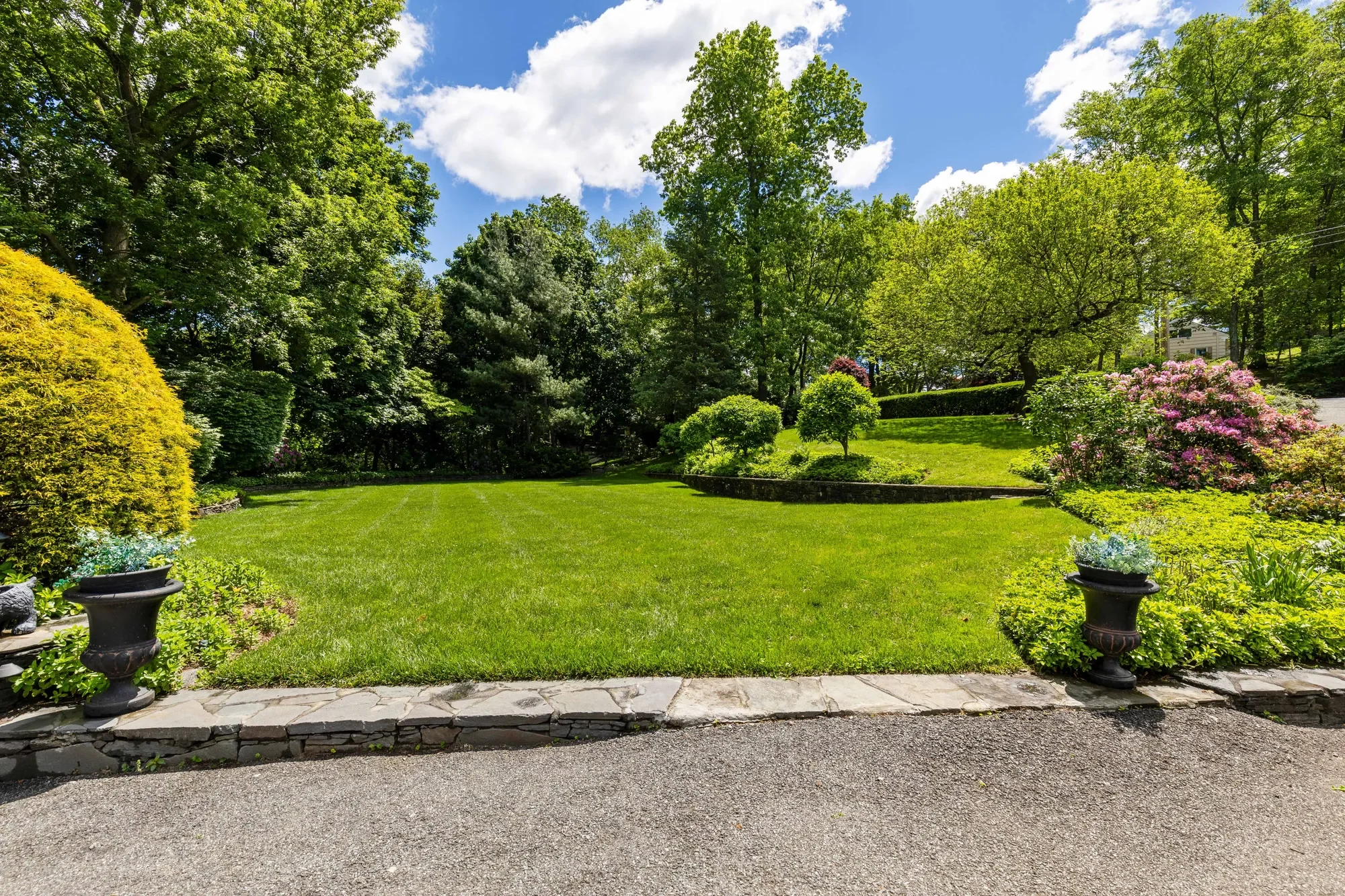 31 Colonial Road, White Plains, NY 10605, White Plains, New York, United States. - Photo 25