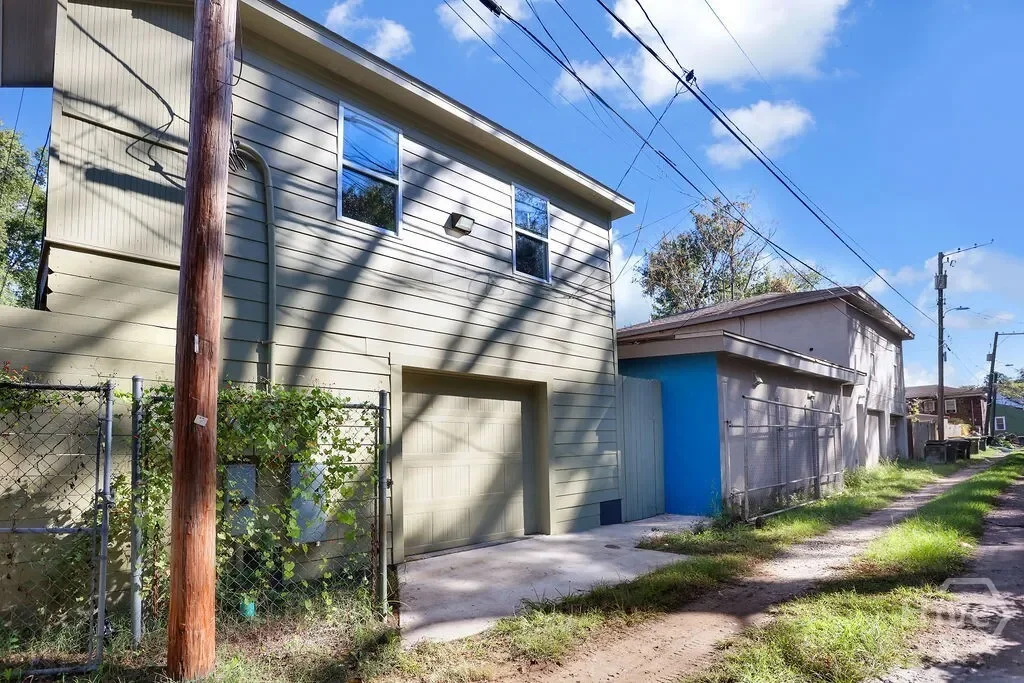 913-917 W 38th Street, Savannah, Georgia, United States. - Photo 44