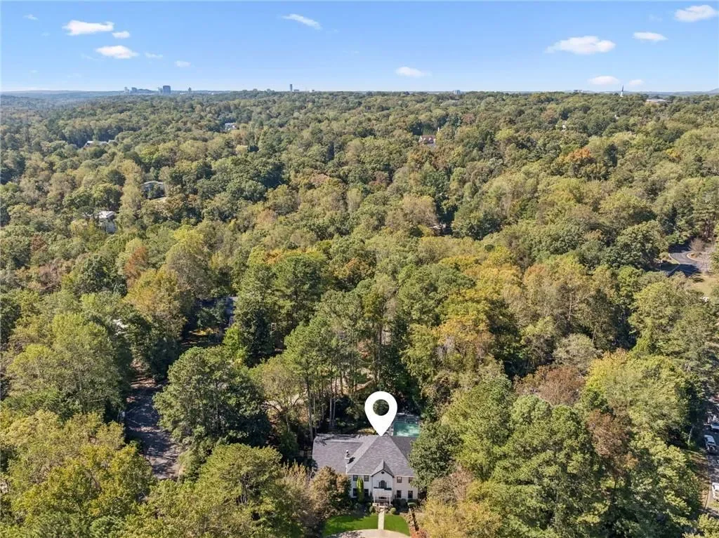 5460 E Idlewood Lane, Atlanta, Georgia, United States. - Photo 2