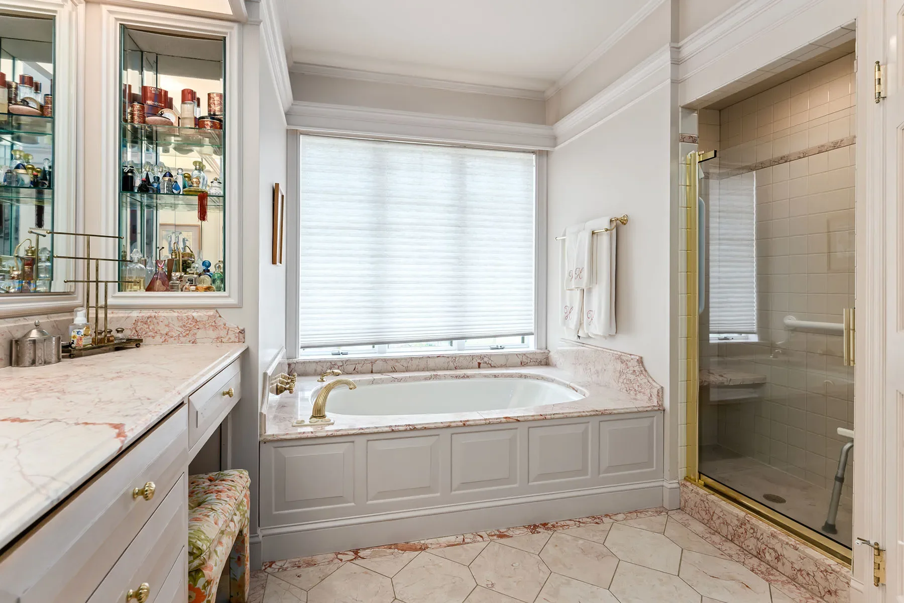 2531 Little River Road, Hendersonville, NC 28739, Laurel Park, North Carolina, United States. - Photo 4