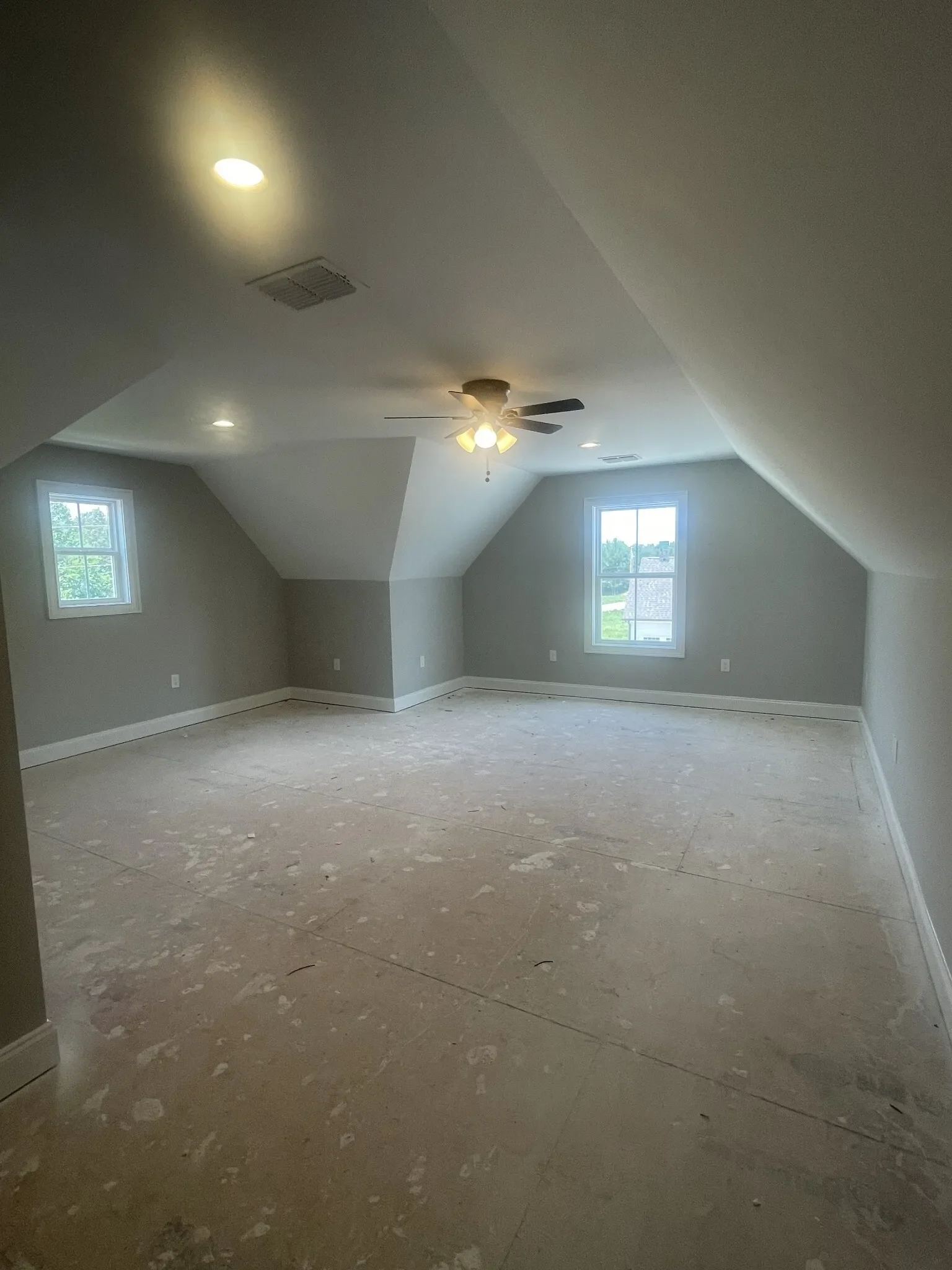 74 Summerlake Ct, Winchester, TN 37398, Estill Springs, Tennessee, United States. - Photo 13