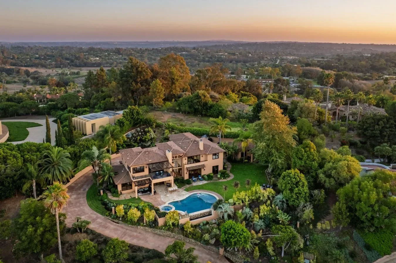 18102 Via Ascenso, Rancho Santa Fe, California, United States. - Photo 27