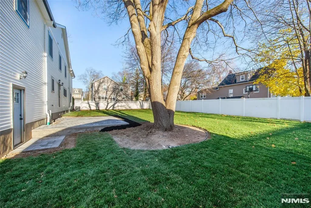 44 4th Avenue, Roseland, NJ 07068, Roseland, New Jersey, United States. - Photo 40