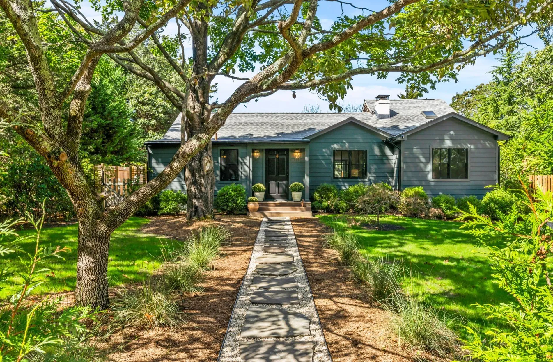 Sims Avenue, Sag Harbor, New York, United States. - Photo 5