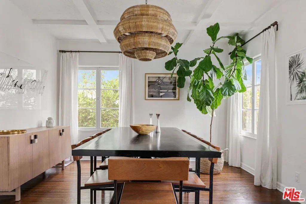 8210 Willoughby Avenue, Los Angeles, California, United States. - Photo 1