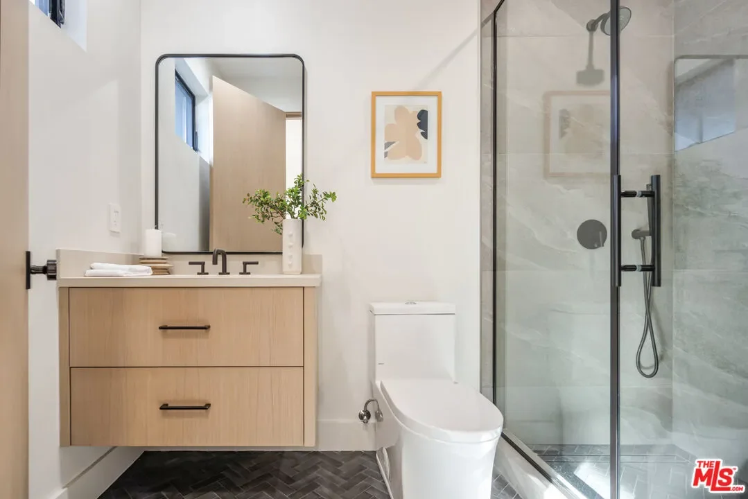 4828 Radford Ave, Los Angeles, California, United States. - Photo 20