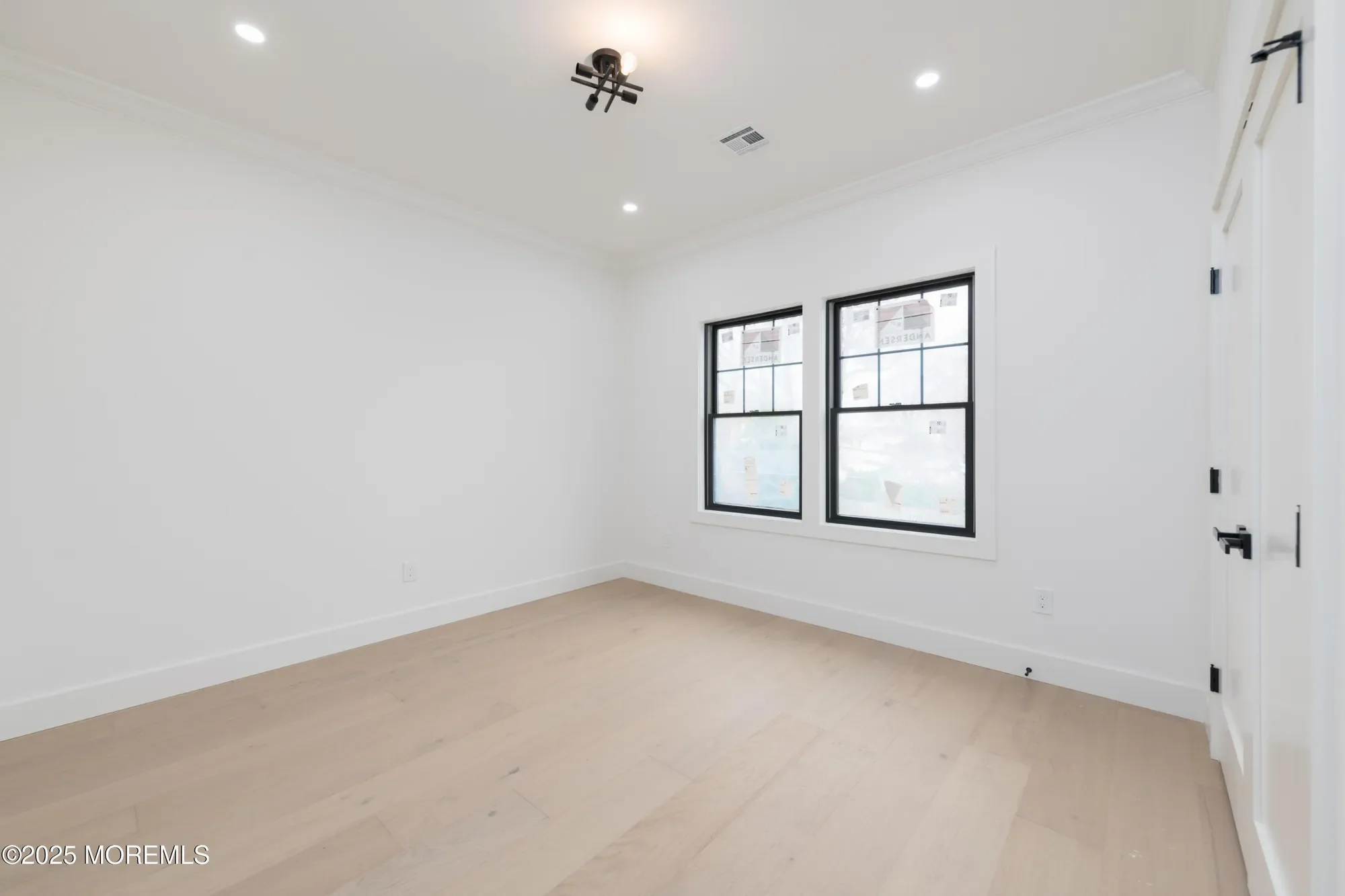 Gallery photo 2