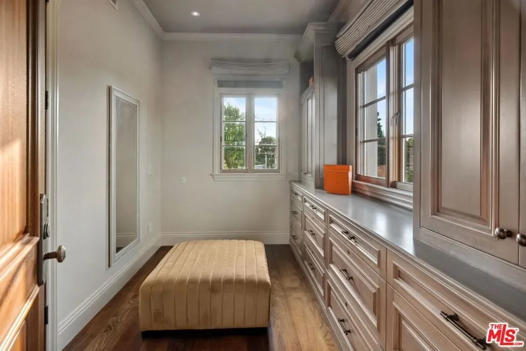 6882 Arizona Avenue, Los Angeles, California, United States. - Photo 60