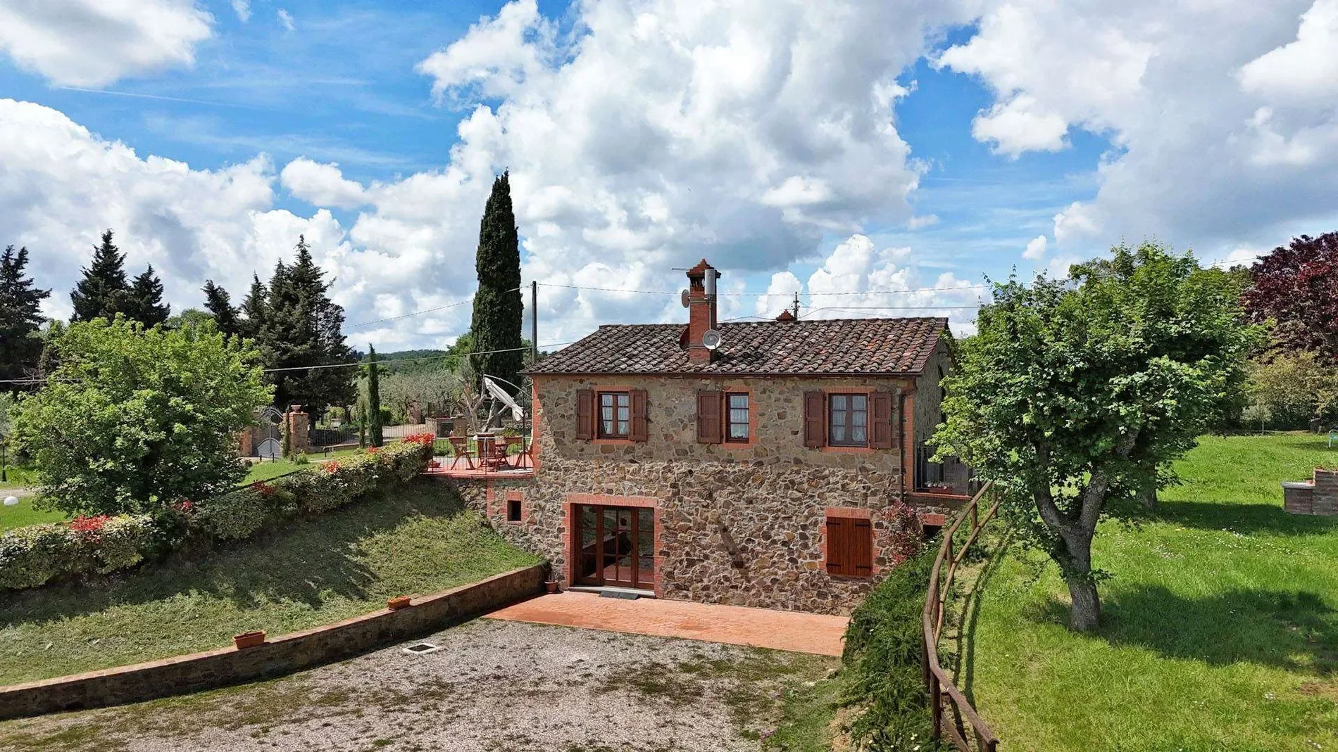 Property photo 8