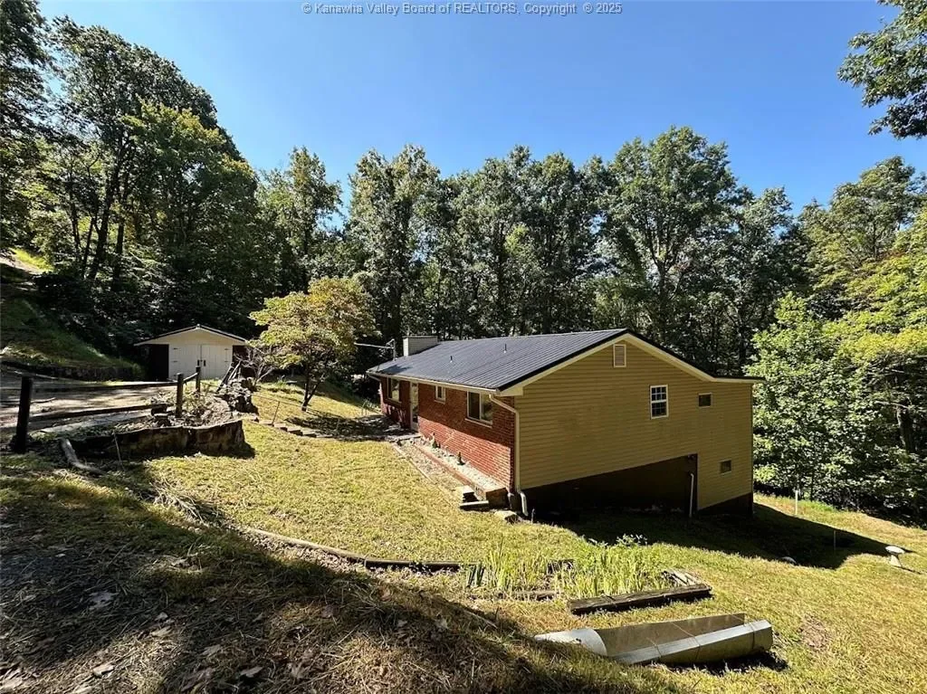 2145 Smith Rd., Charleston, WV 25314, Charleston, West Virginia, United States. - Photo 21