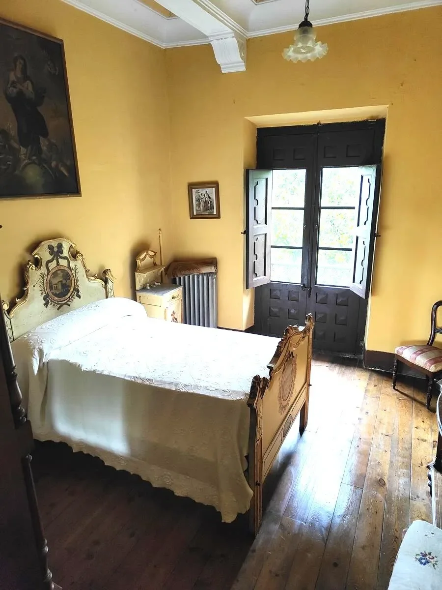 Gallery photo 3