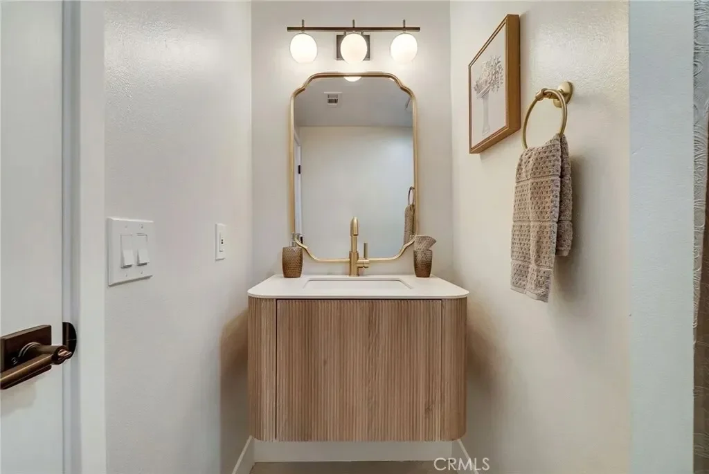 1381 Penrith, Tustin, California, United States. - Photo 42