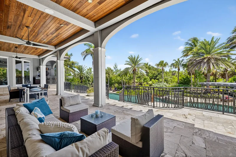 330 Cowry Court, Sanibel, FL 33957, Sanibel, Florida, United States. - Photo 37