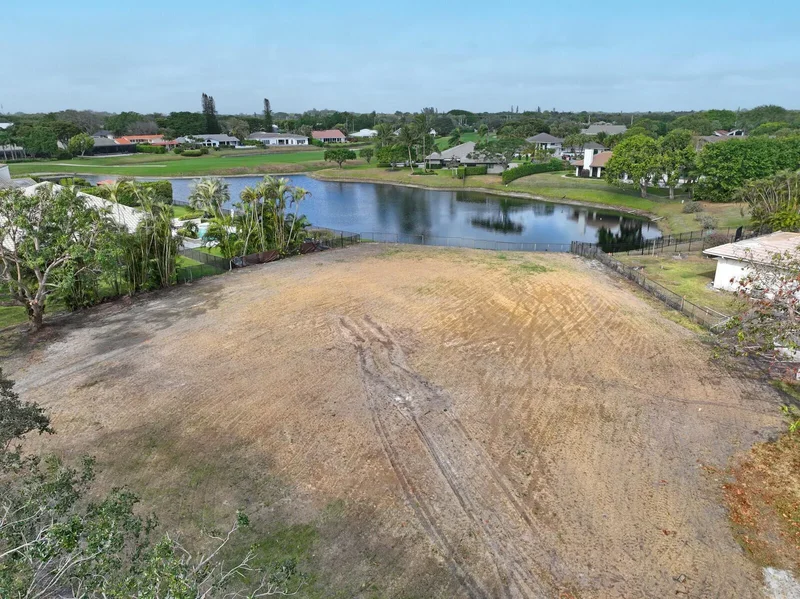 330 Glenwood Drive, Delray Beach, Florida, United States. - Photo 23