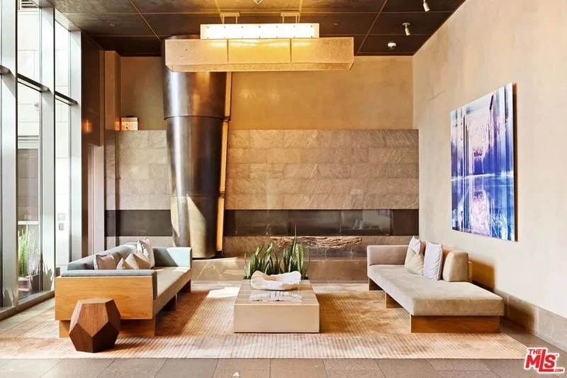 1755 Ocean Avenue 308, Santa Monica, California, United States. - Photo 30