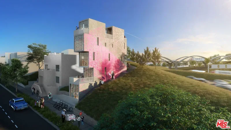 731 S Boyle Avenue, Los Angeles, California, United States. - Photo 2