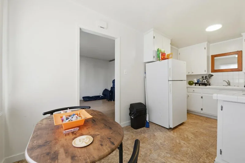840 El Camino Real, Millbrae, California, United States. - Photo 35