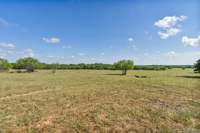 12153 E US Hwy 87 W, La Vernia, TX 78121, La Vernia, Texas, United States. - Photo 17
