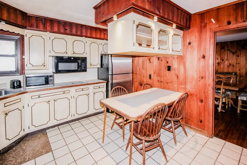 279 Candlewood Lake Road, Brookfield, CT 06804, Brookfield, Connecticut, United States. - Photo 15