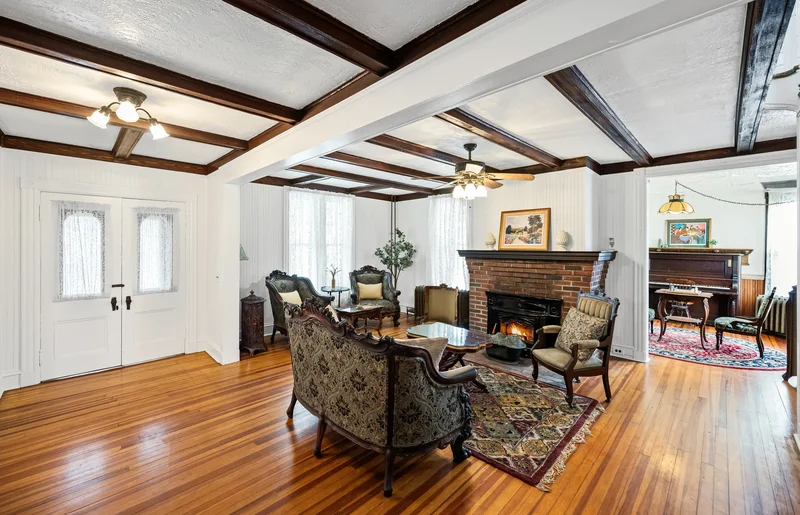 430 Montauk Highway, East Moriches, NY 11940, East Moriches, New York, United States. - Photo 6
