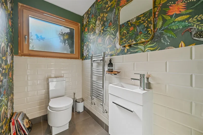 Sinclair Gardens, London, W14, London, England, United Kingdom. - Photo 9